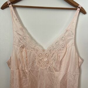 Vintage Lace Mid Length Size 42 Rose Pink Light Made USA Nightie Slip V Neck Bow